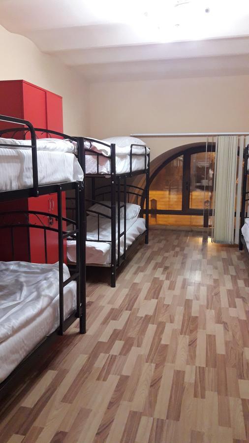 Loft Hostel บากู ภายนอก รูปภาพ